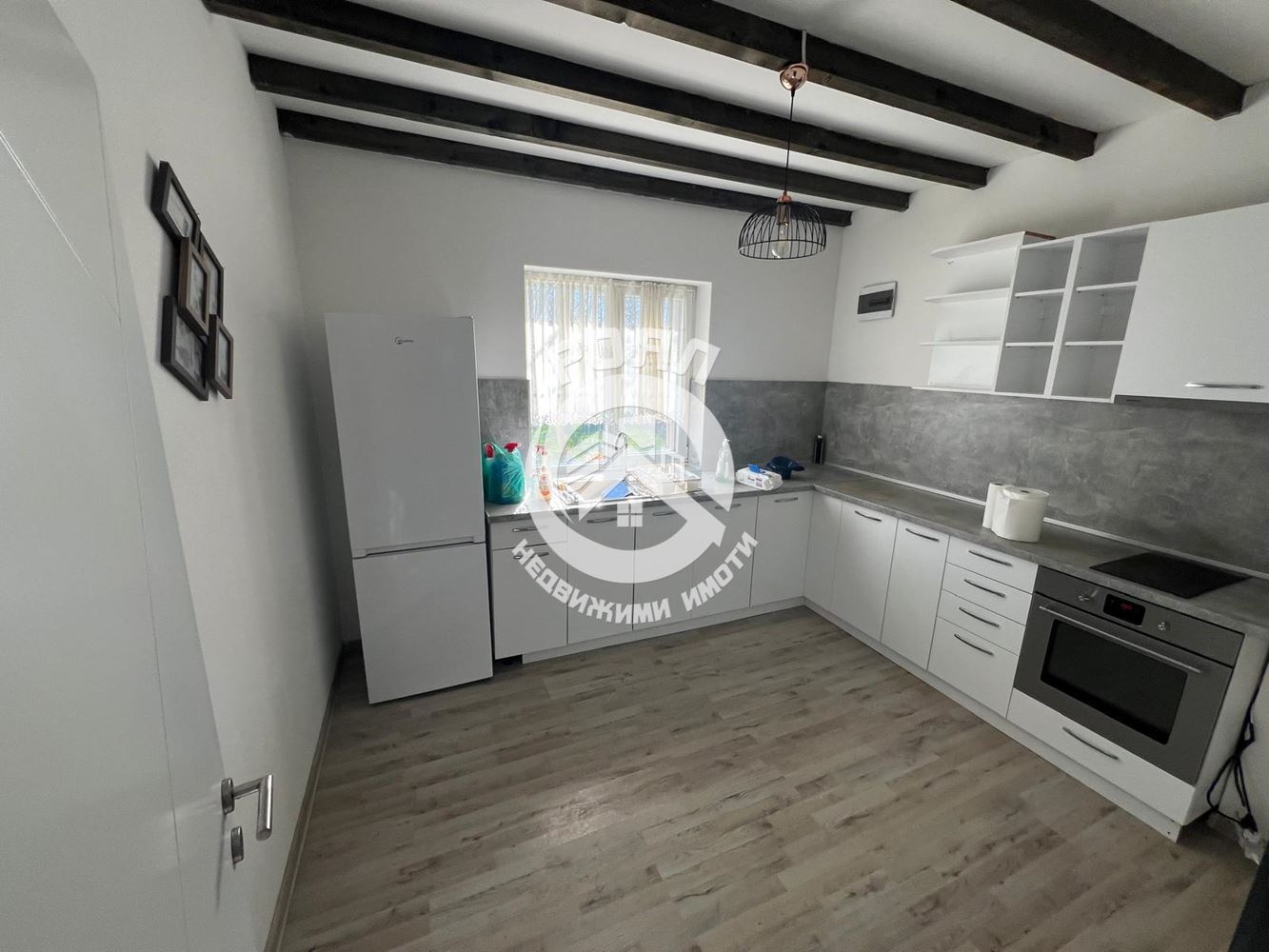 Роял имоти дава под наем къща в с.Браниполе - 0