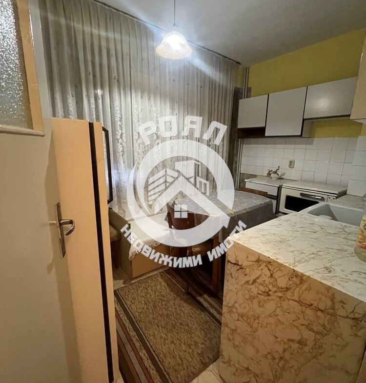 Роял имоти продава двустаен апартамент, кв.Изгрев, Пловдив - 0