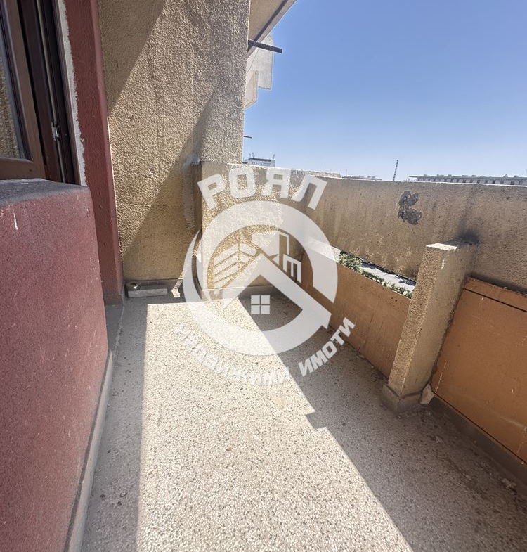 Роял имоти продава тристаен апартамент, Център, Пловдив - 0