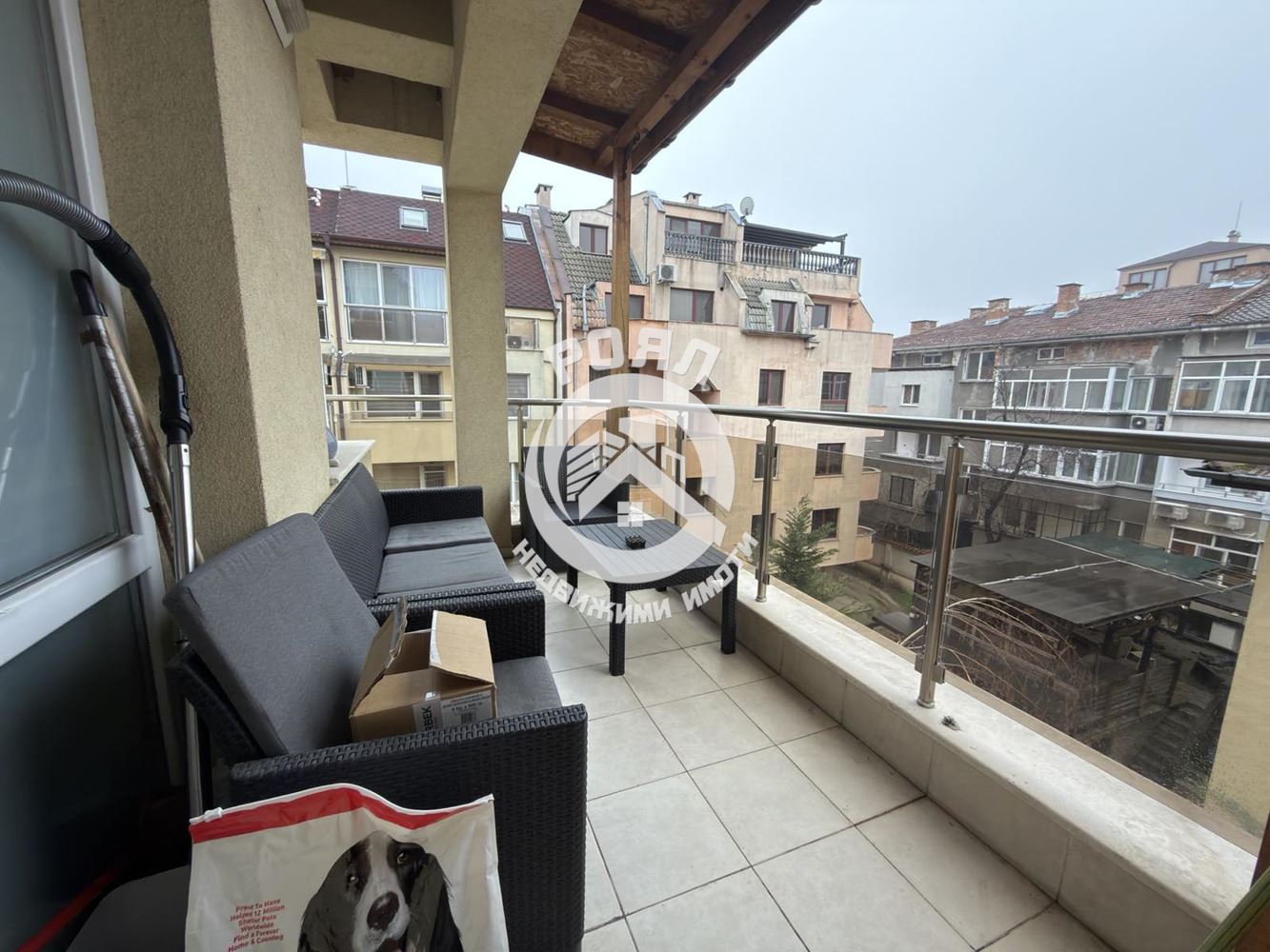 Роял Имоти продава тристаен,обзаведен апартамент в кв.Съдийски,гр.Пловдив - 0