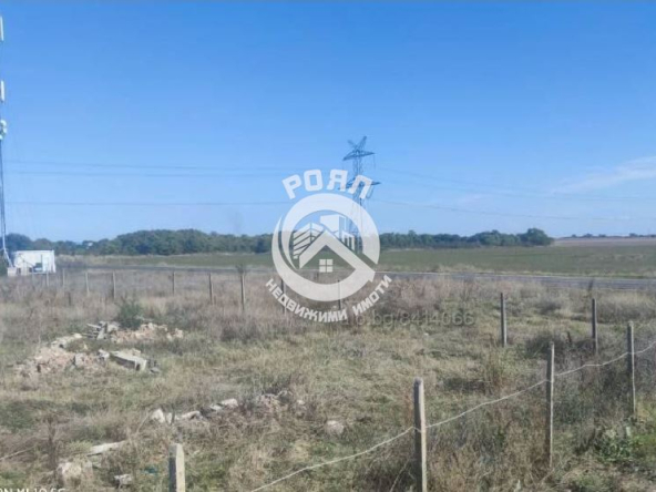 Роял имоти продава парцел в с. Стряма - 0