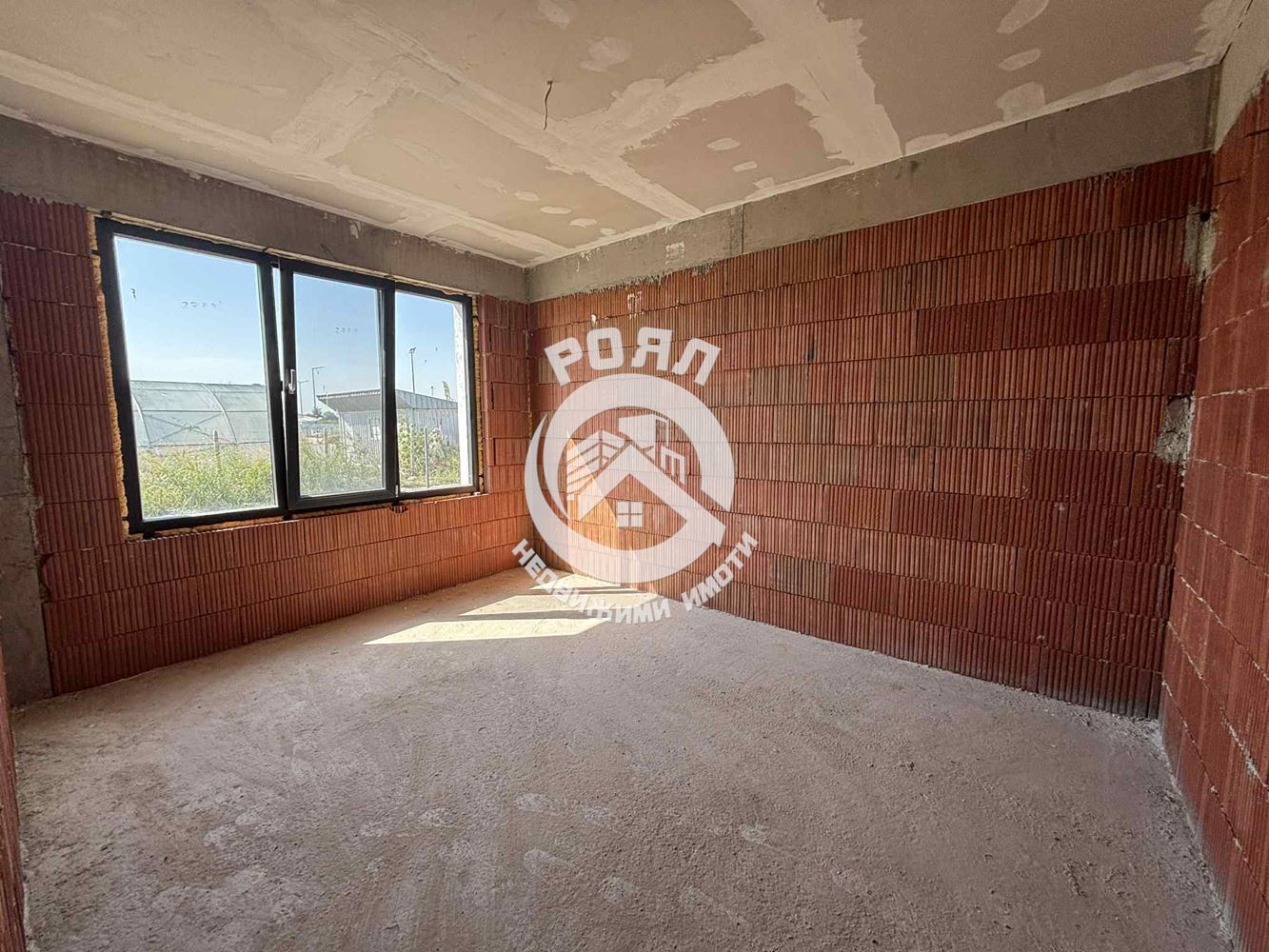 Роял Имоти предлага за продажба едноетажна къща в с. Оризари, област Пловдив - 0