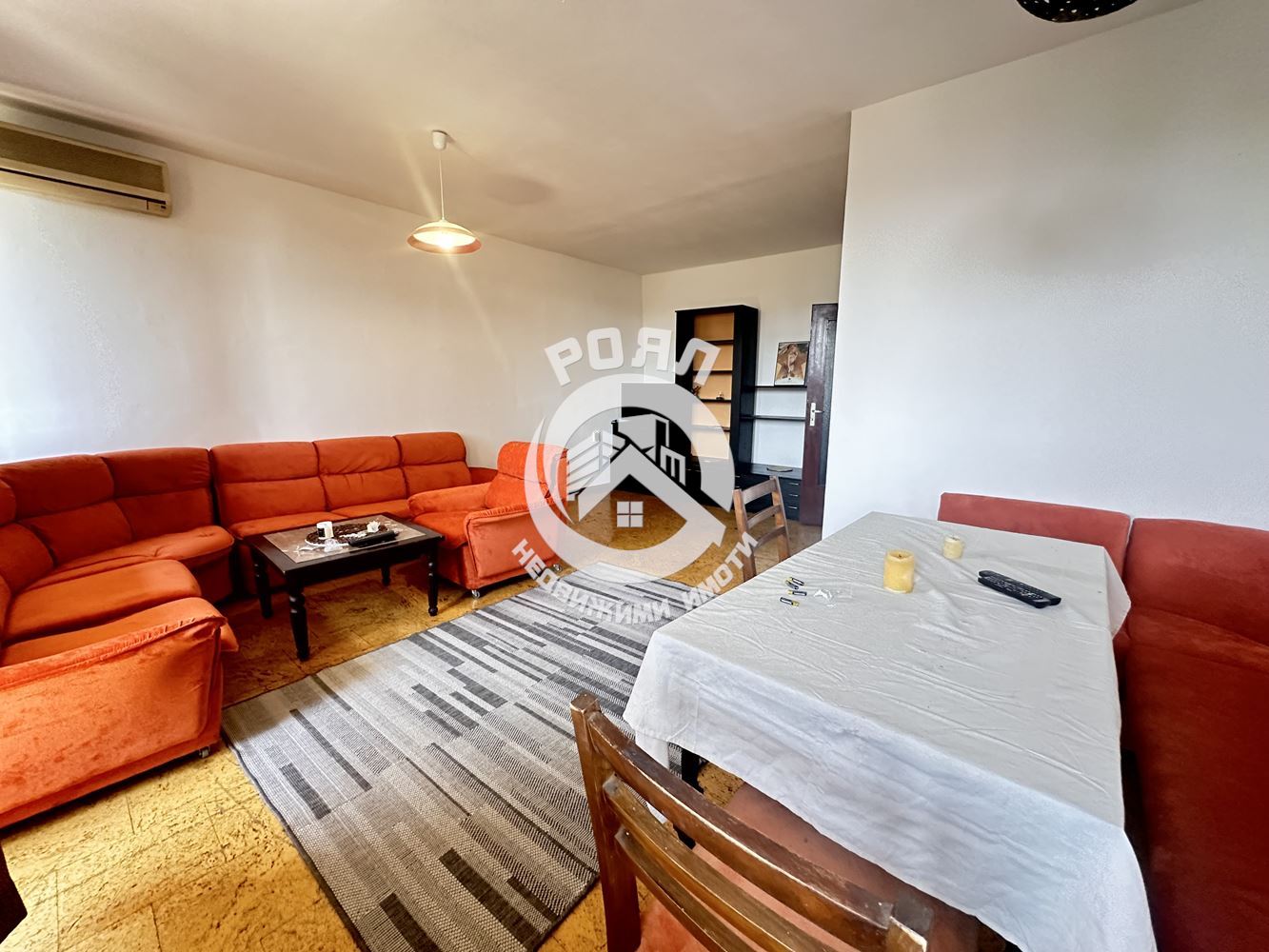 Роял имоти продава тристаен апартамент, Център, Пловдив - 0