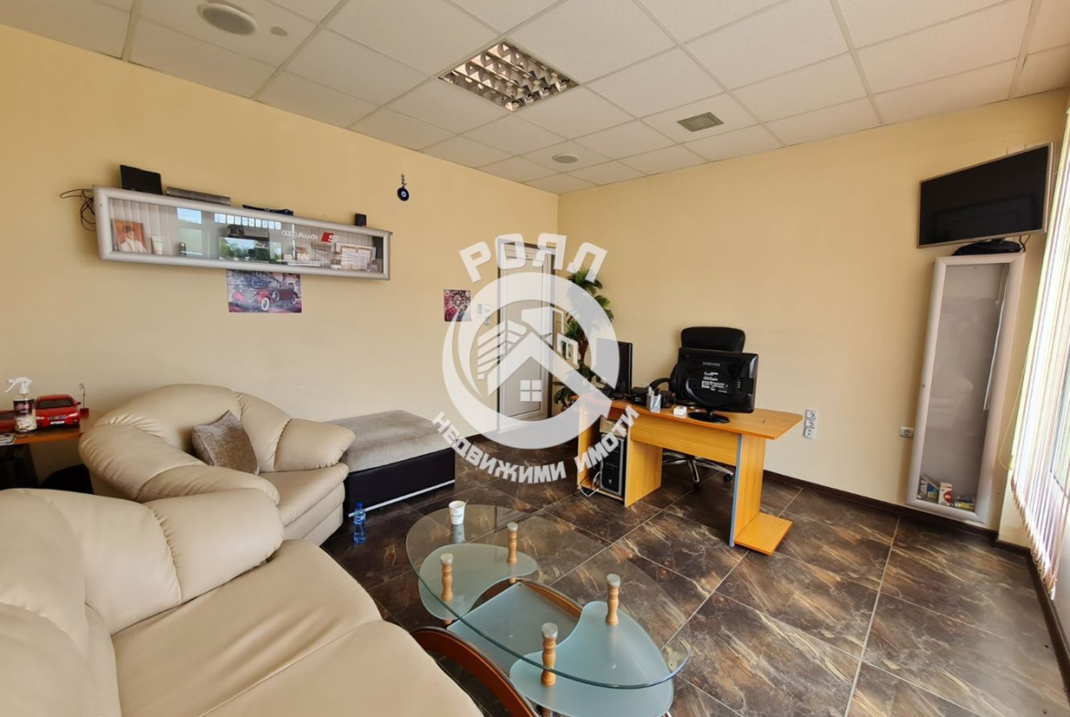 Роял имоти продава автосервиз в с. Стряма - 0