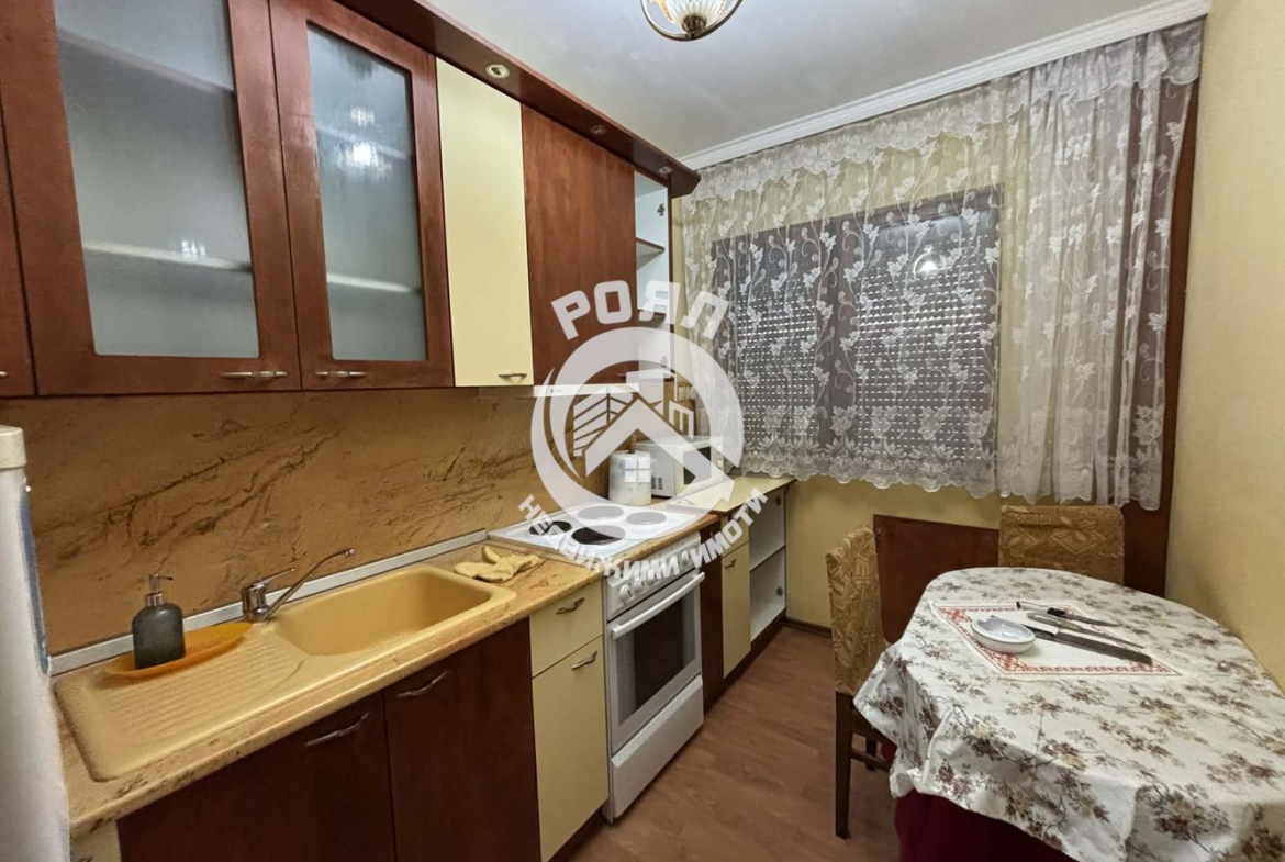 Роял Имоти продава ЕКСКЛУЗИВНО двустаен апартамент с три отделни помещения в кв. Южен, Пловдив - 0