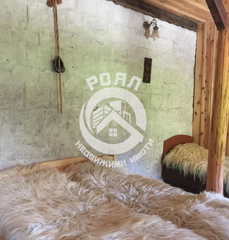 Роял имоти продава къща в с. Глогино, област Смолян - 0