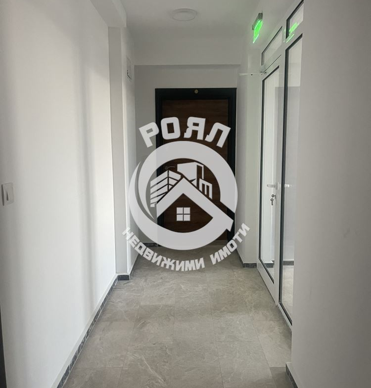 Роял имоти продава 3-стаен апартамент,гр Пловдив,кв Тракия - 0