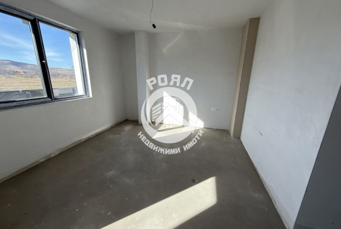 Роял Имоти продава двуетажна къща пред Акт 16 в с. Първенец - 0