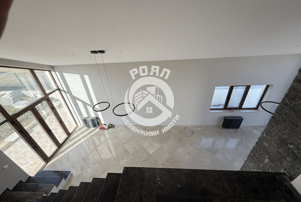 Роял имоти продава къща с панорамна гледка, с.Брестник, Пловдив - 0