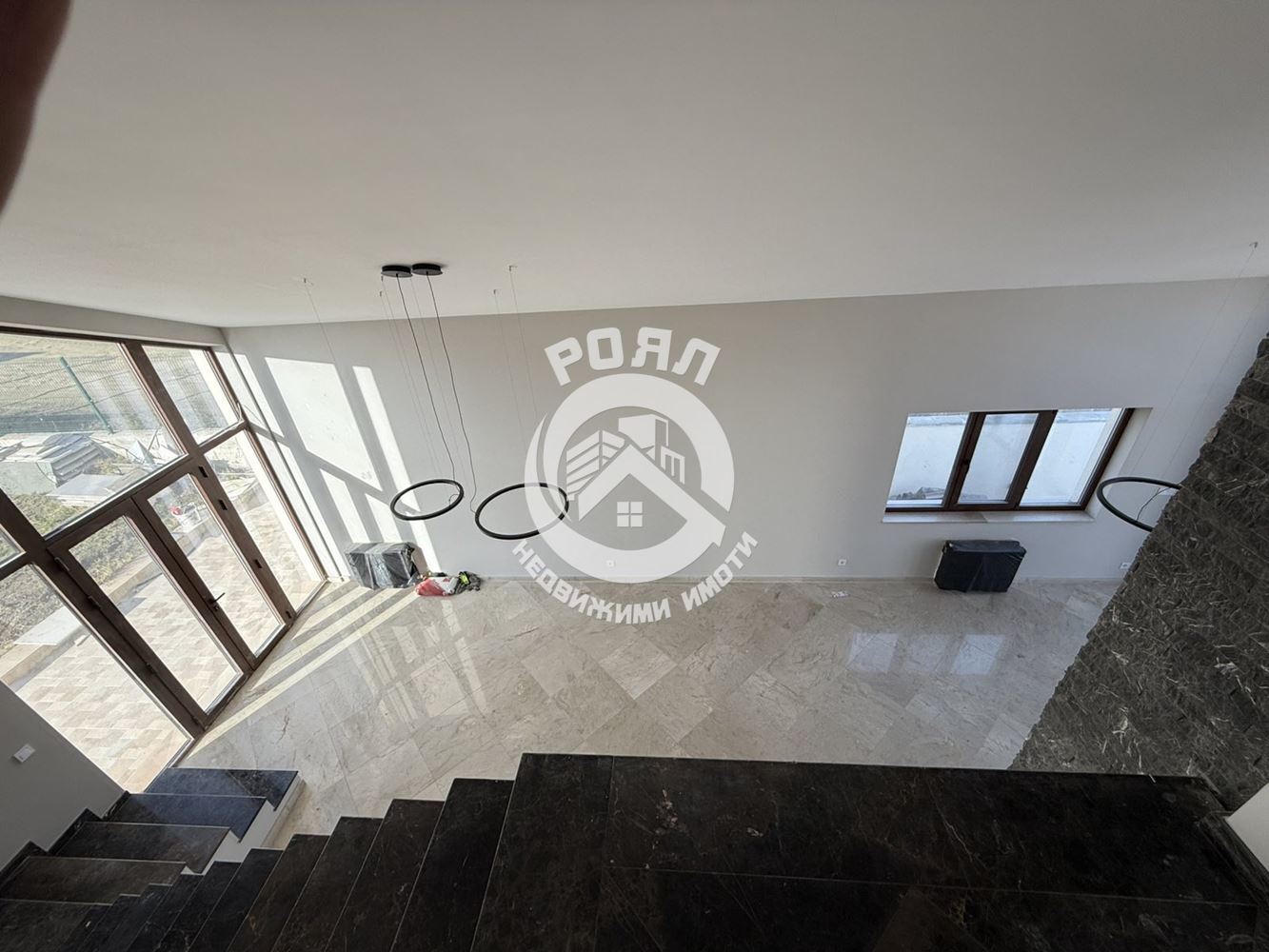 Роял имоти продава къща с панорамна гледка, с.Брестник, Пловдив - 0