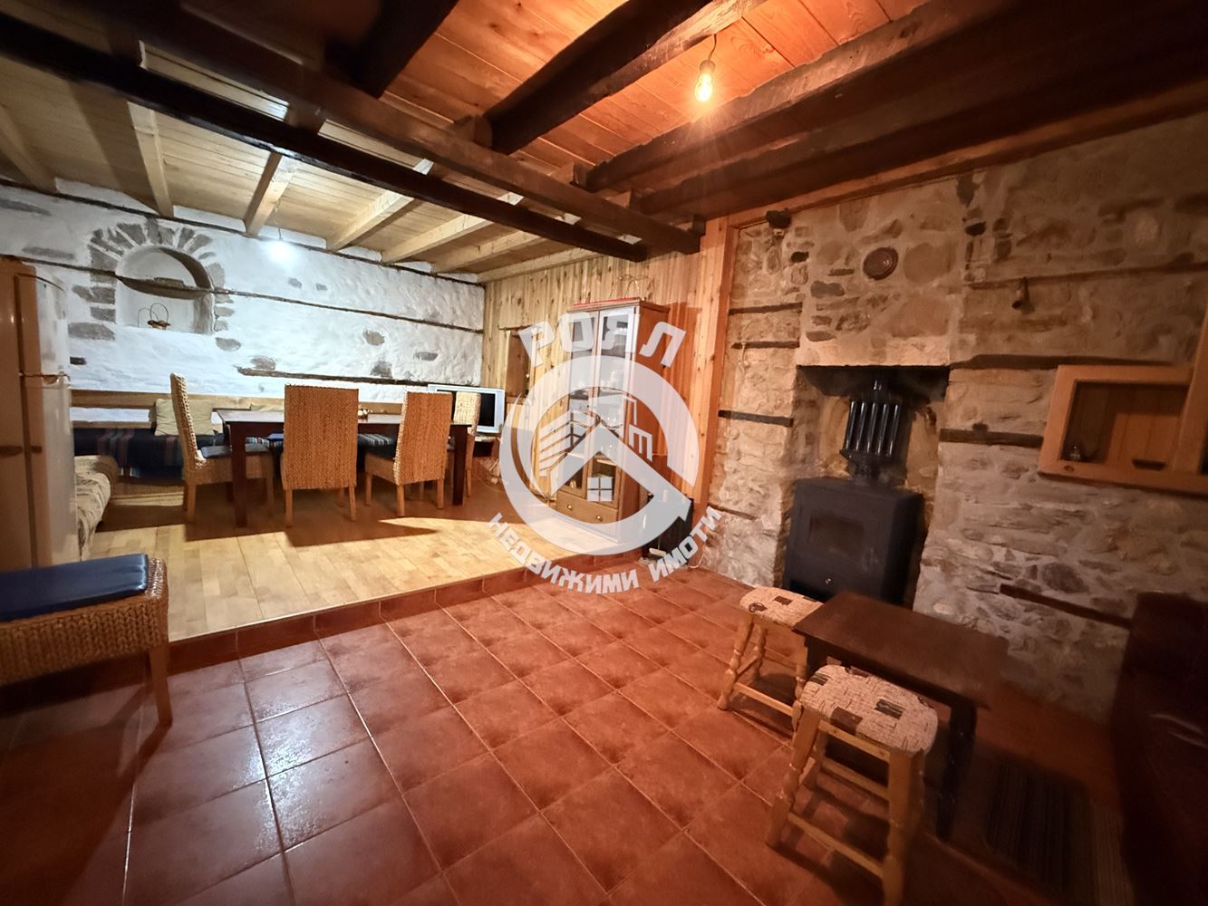 Роял Имоти продава самостоятелна къща за гости в с. Хвойна, област Смолян - 0