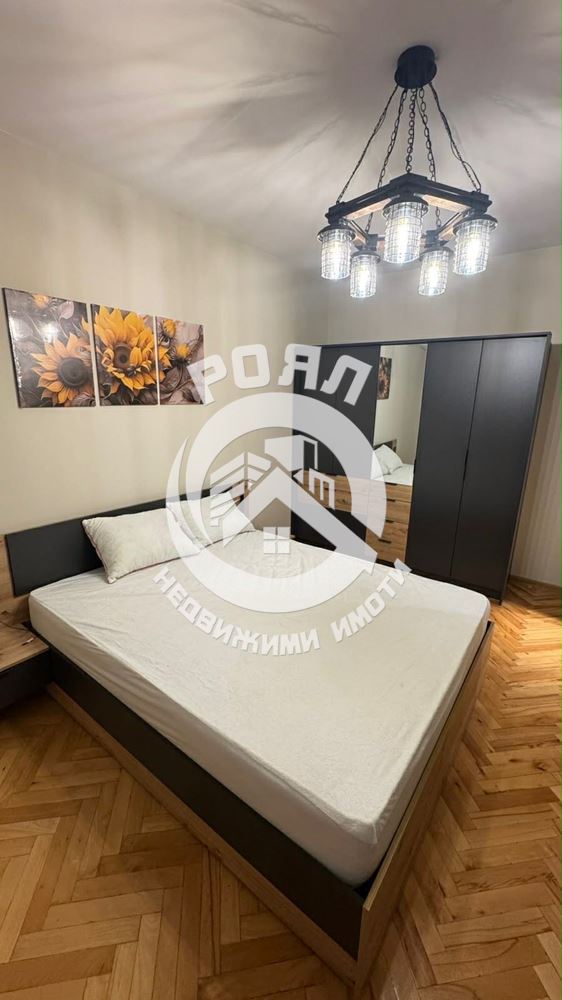 Роял Имоти продава Ексклузивно четиристаен апартамент, Смирненски, Пловдив - 0