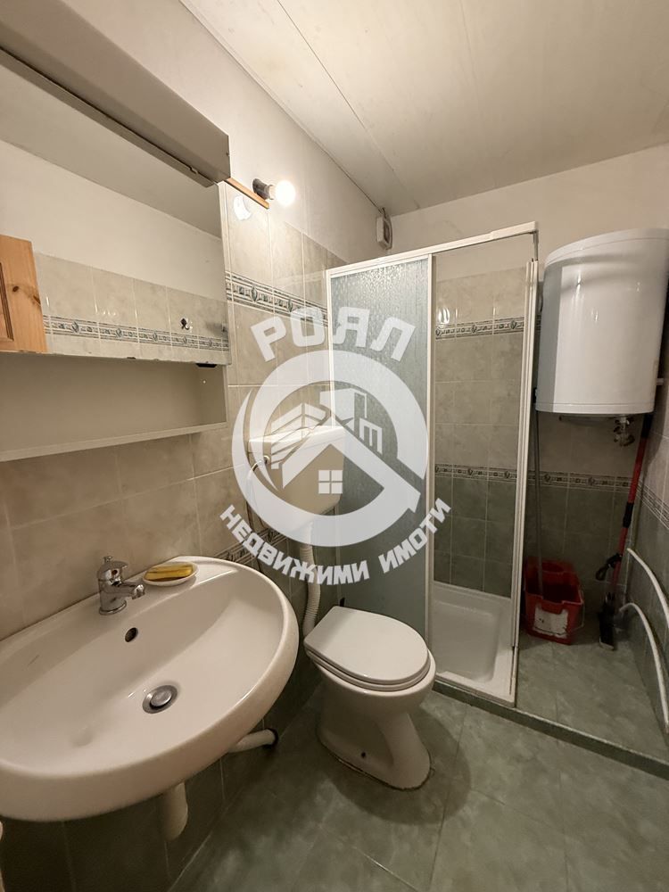 Роял Имоти продава самостоятелна къща за гости в с. Хвойна, област Смолян - 0