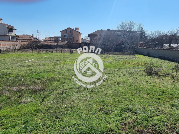 Роял Имоти продава парцел в с.Стряма,обл.Пловдив - 0