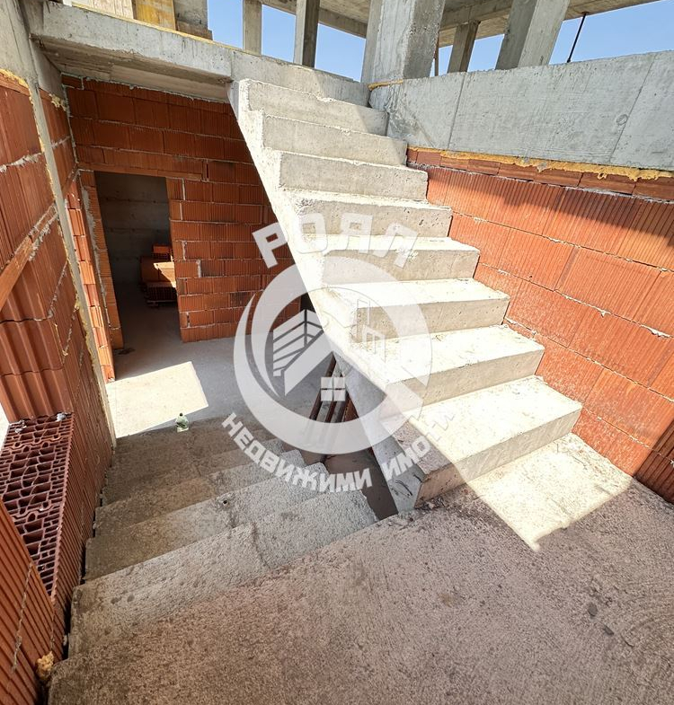 Роял Имоти продава две къщи пред Акт 14 в село Бенковски ,Пловдив - 0