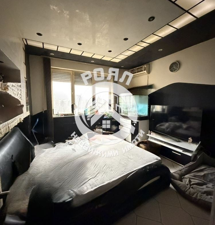 Роял имоти продава ТОП ЦЕНТЪР, двустаен апартамент в град Асеновград - 0