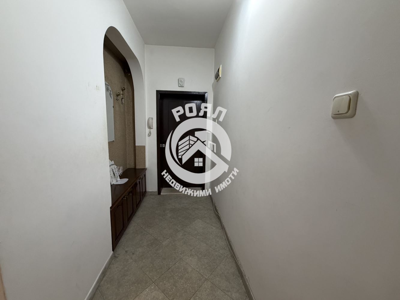 Роял имоти отдава под наем двустаен апартамент в кв. Христо Смирненски, Пловдив - 0