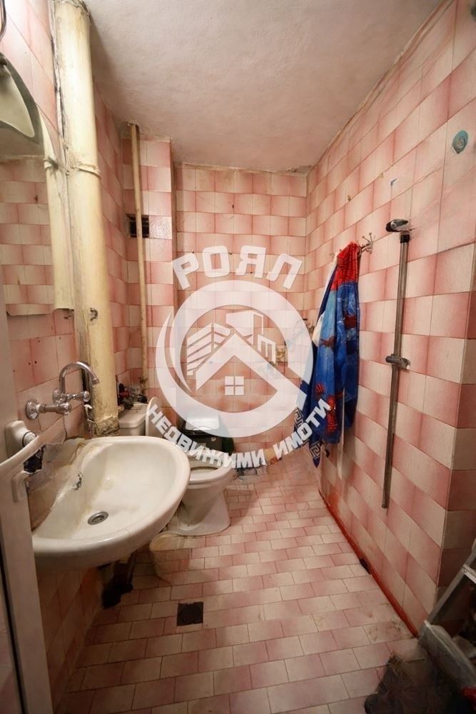 Роял имоти продава ТОП ЦЕНТЪР, двустаен апартамент в град Асеновград - 0