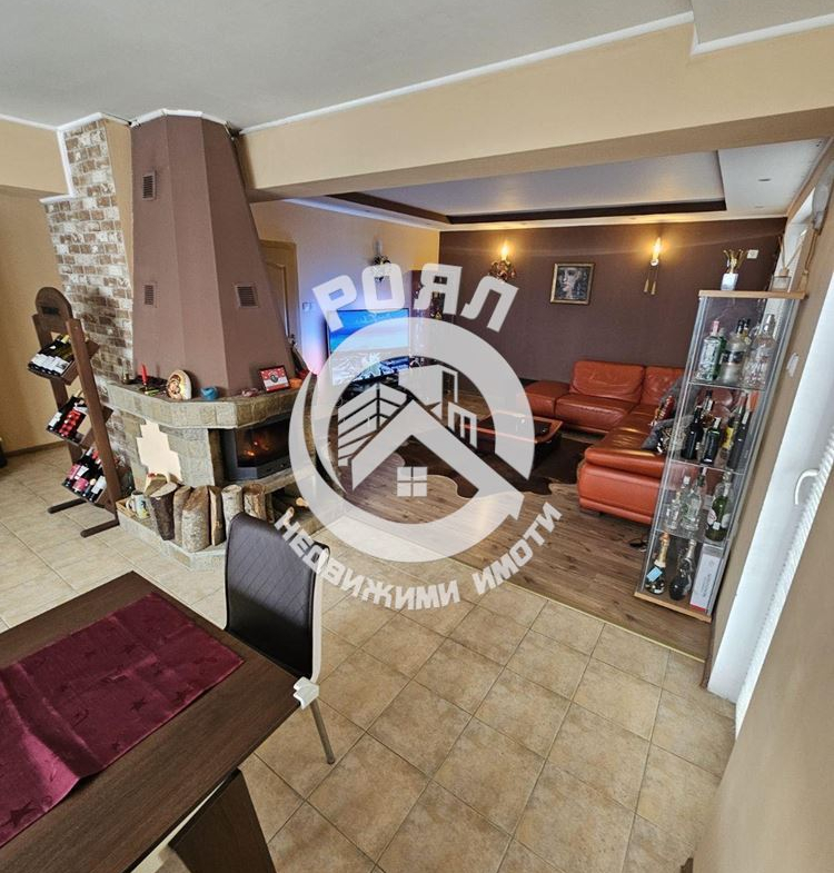 Роял Имоти продава Ексклузивно самостоятелна, обзаведена къща с двор в село Брестник, Пловдив - 0