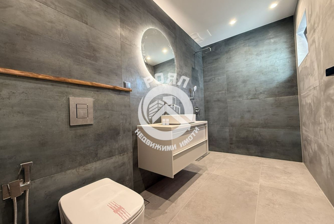 Роял имоти продава къща с панорамна гледка, с.Брестник, Пловдив - 0