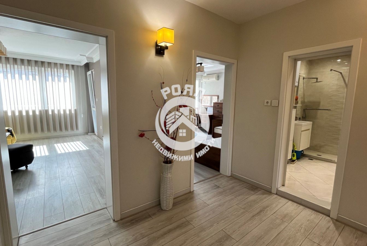 Роял Имоти отдава под наем четитистаен апаркамент в кв.Каменица - 0