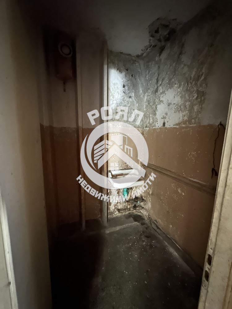 Роял Имоти продава Ексклузивно четиристаен апартамент на ул.Зенит в кв.Изгрев - 0