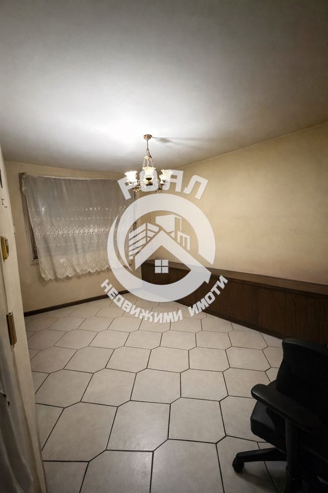 Роял имоти продава ТОП ЦЕНТЪР, двустаен апартамент в град Асеновград - 0