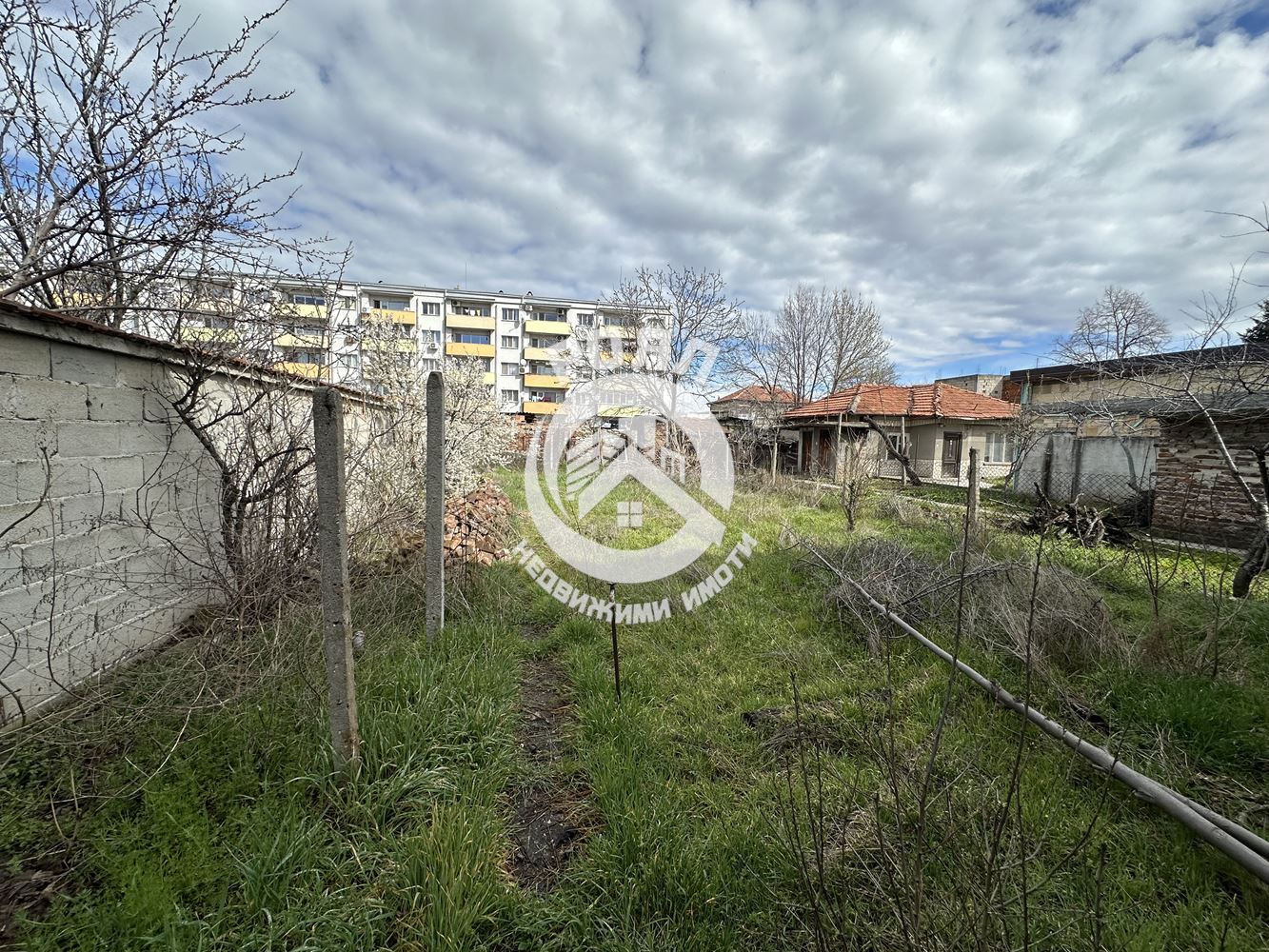 Роял Имоти продава Ексклузивно етаж от къща в гр.Стамболийски - 0