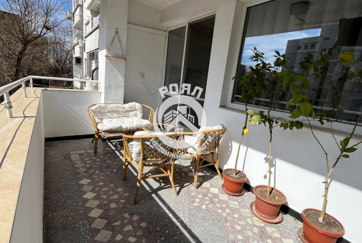 Роял Имоти отдава под наем четитистаен апаркамент в кв.Каменица - 0