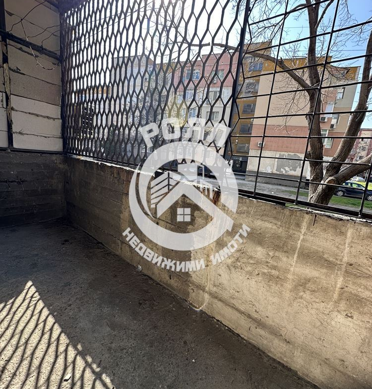 Роял Имоти продава Ексклузивно четиристаен апартамент на ул.Зенит в кв.Изгрев - 0