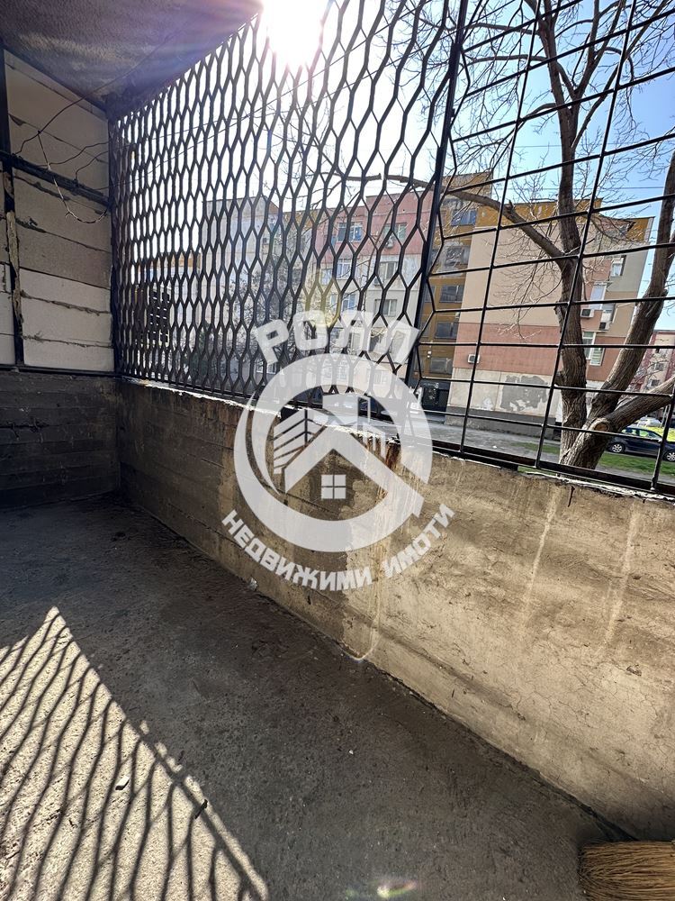 Роял Имоти продава Ексклузивно четиристаен апартамент на ул.Зенит в кв.Изгрев - 0