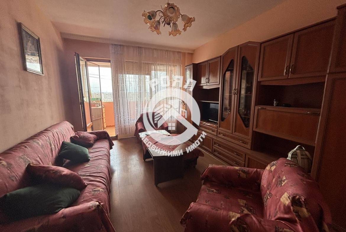 Роял Имоти продава ЕКСКЛУЗИВНО двустаен апартамент с три отделни помещения в кв. Южен, Пловдив - 0