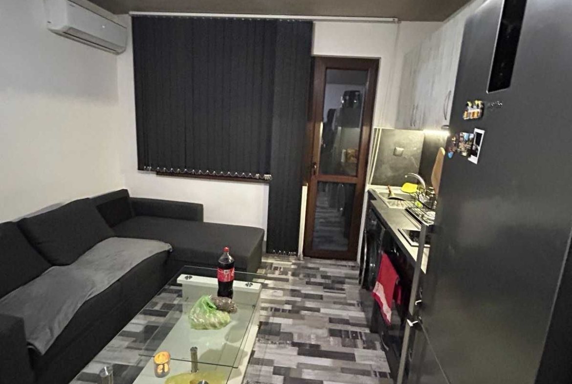 Роял Имоти продава Ексклузивно двустаен апартамент в центъра на гр. Стамболийски - 0