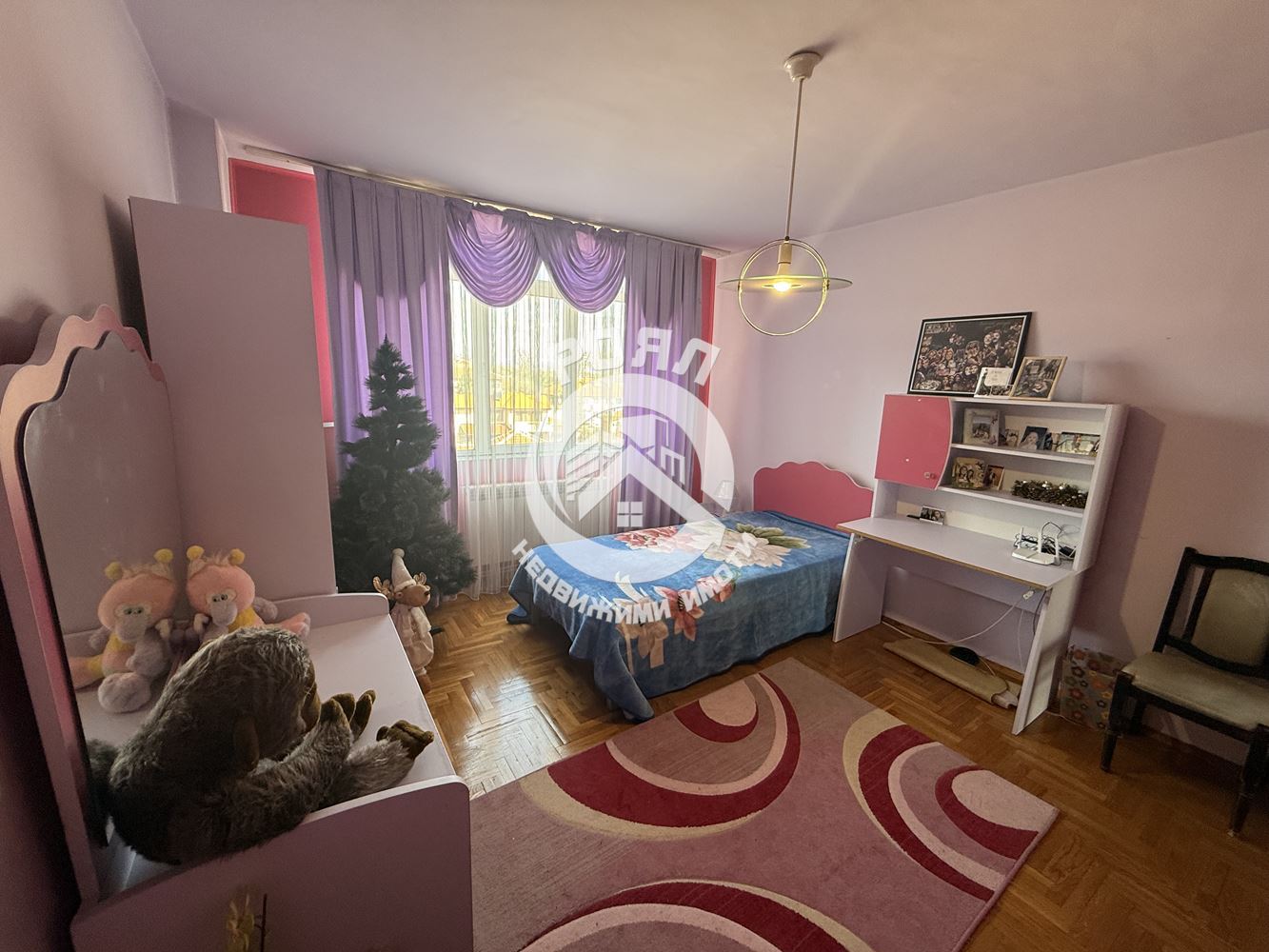 Роял имоти продава Ексклузивно тристаен апартамент в гр. Садово - 0