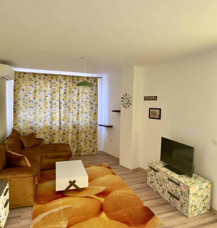 Роял Имоти продава двустаен, обзаведен апартамент,Коматевско шосе,Пловдив - 0