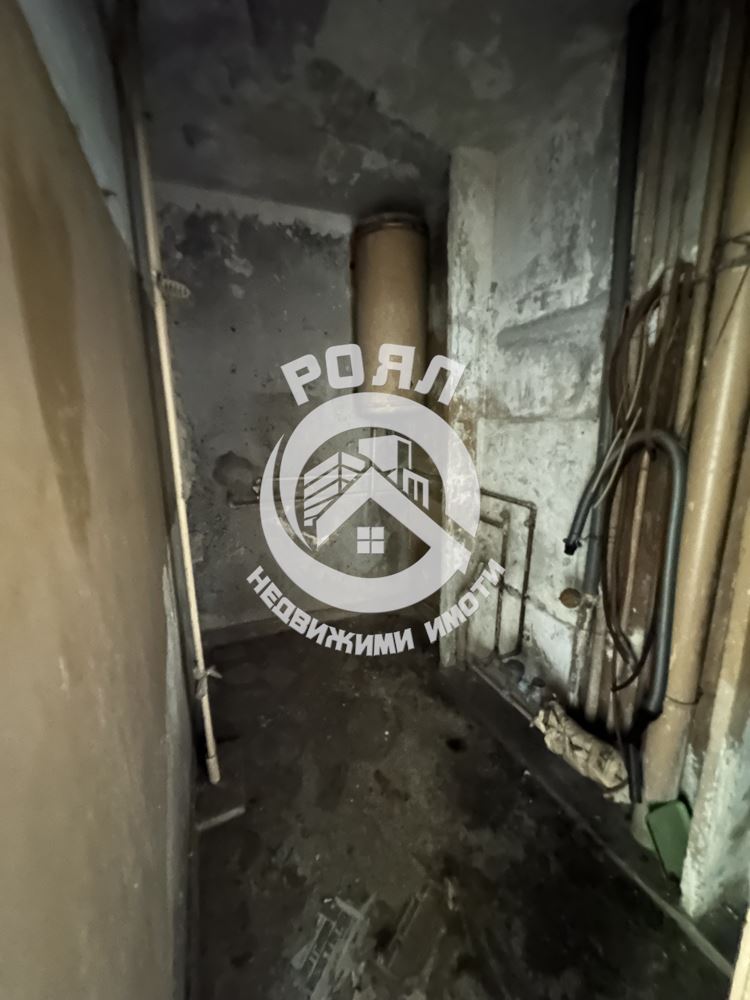 Роял Имоти продава Ексклузивно четиристаен апартамент на ул.Зенит в кв.Изгрев - 0