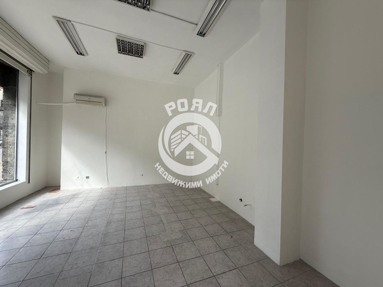 Роял имоти отдава магазин на Центъра на град Пловдив - 0