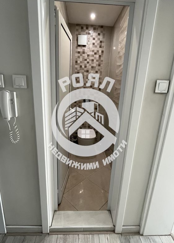 Роял Имоти отдава под наем четитистаен апаркамент в кв.Каменица - 0