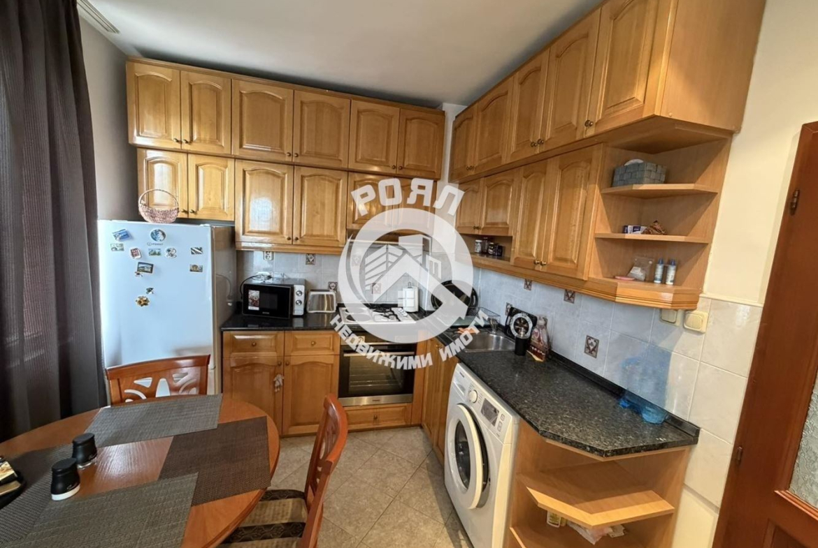 Роял имоти отдава под наем двустаен апартамент в кв. Христо Смирненски, Пловдив - 0