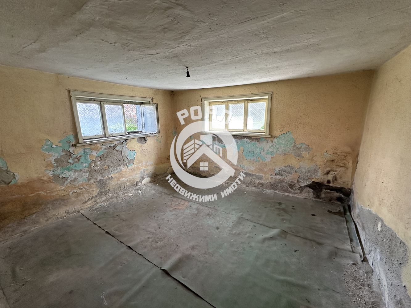 Роял Имоти продава Ексклузивно етаж от къща в гр.Стамболийски - 0