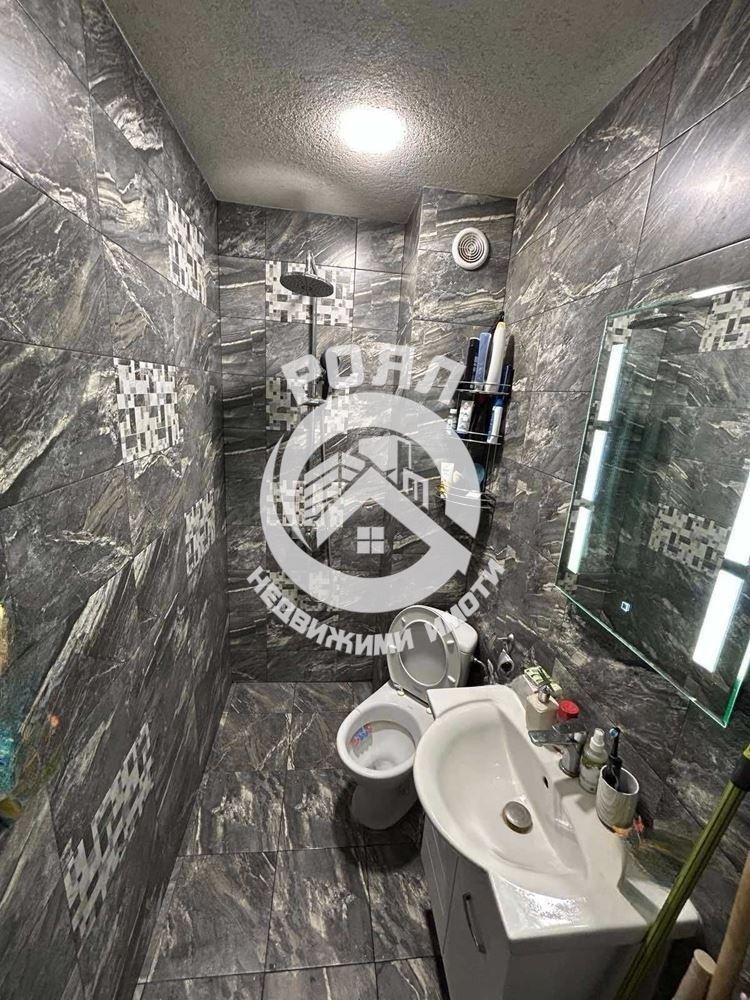 Роял Имоти продава Ексклузивно двустаен апартамент в центъра на гр. Стамболийски - 0