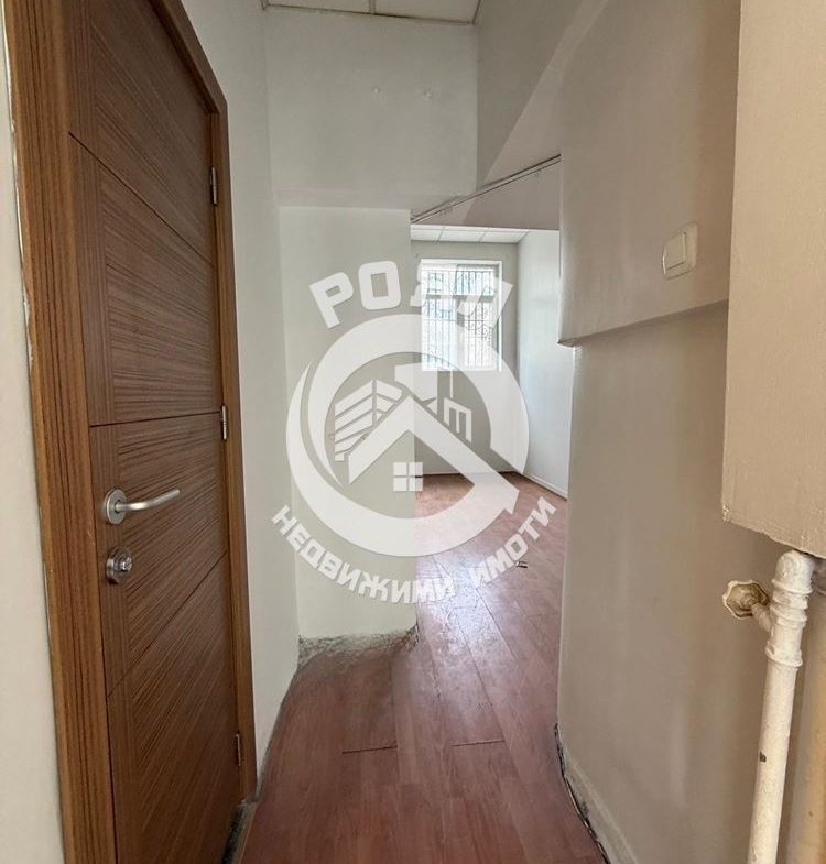 Роял имоти отдава магазин на Центъра на град Пловдив - 0