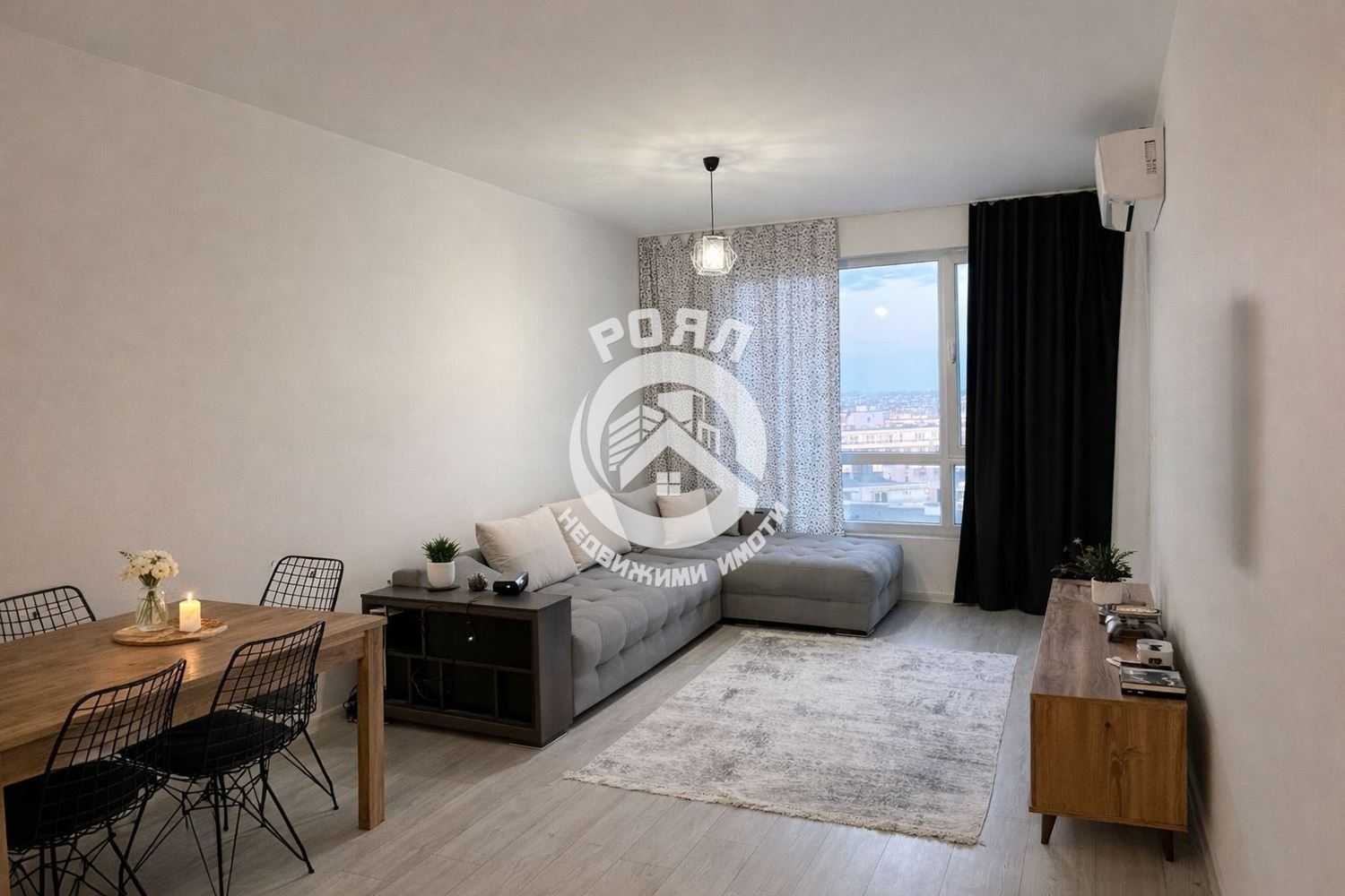 Роял имоти продава двустаен апартамент в Томов Плаза кв Тракия - 0