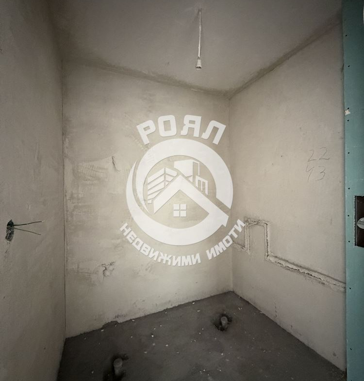 Роял имоти продава двустаен апартамент, Остромила, Пловдив - 0