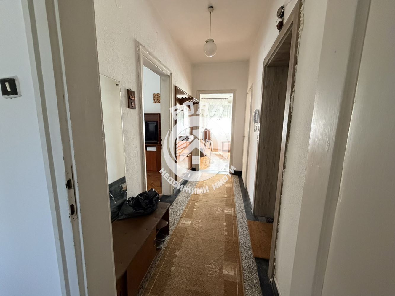 Роял имоти отдава под наем тристаен апартамент, Младежки хълм, Пловдив - 0