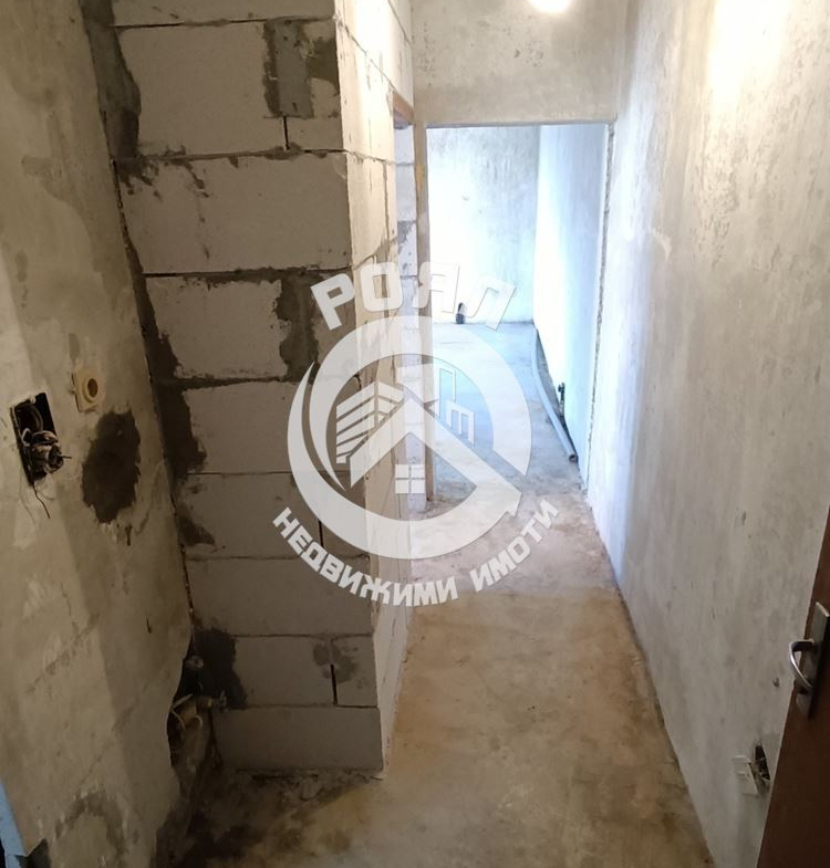 Роял имоти продава боксониера в кв.Тракия, Пловдив - 0