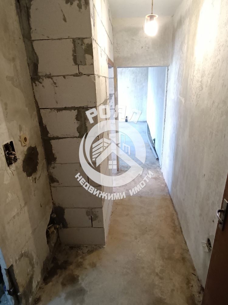 Роял имоти продава боксониера в кв.Тракия, Пловдив - 0