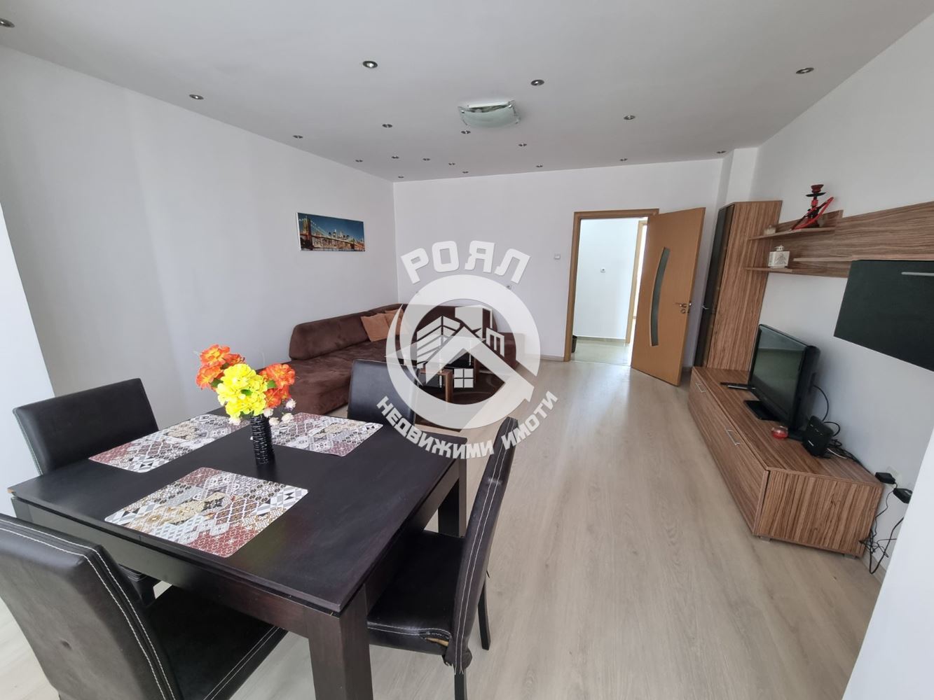 Роял имоти отдава под наем тристаен апартамент, Кършияка, Пловдив - 0