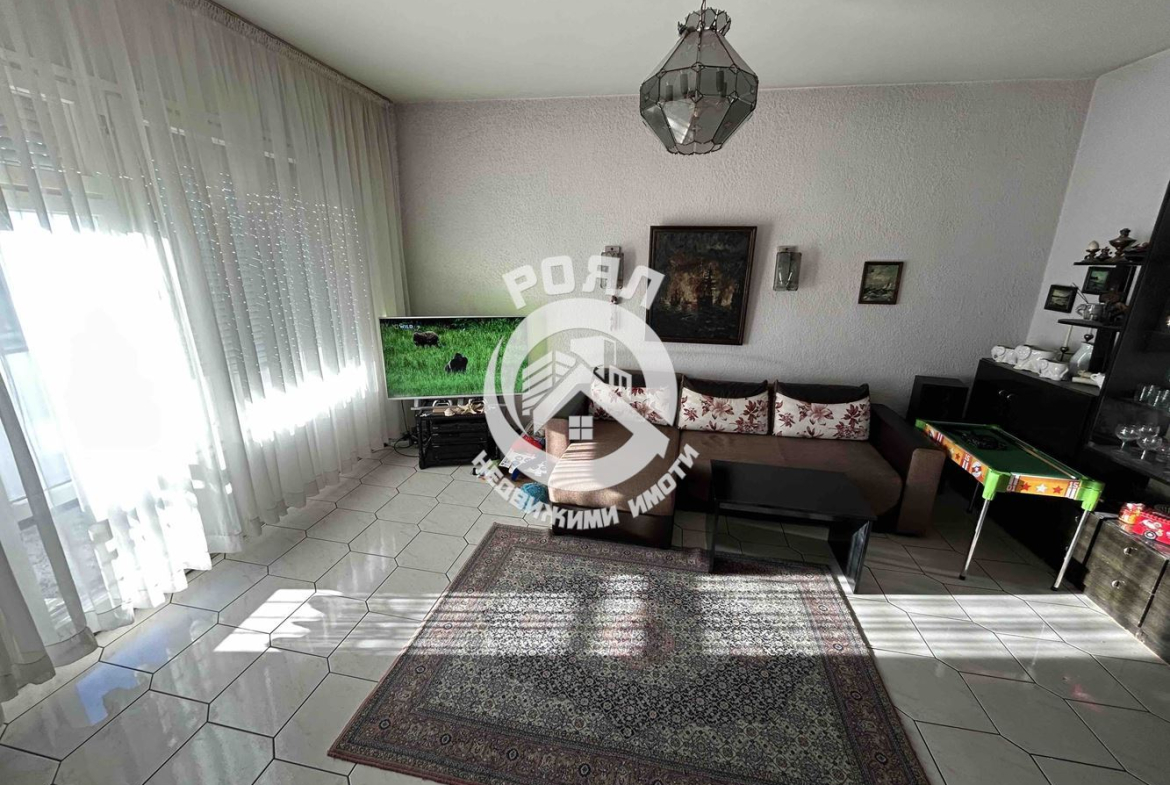 Роял имоти продава тристаен апартамент,Тракия , Пловдив - 0