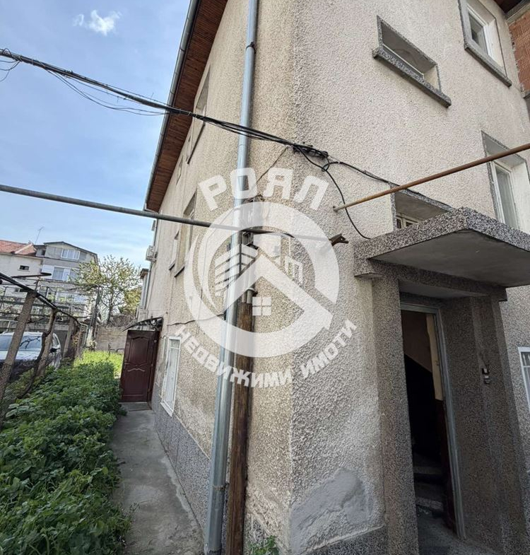 Роял имоти продава двустаен апартамент, Смирненски, Пловдив - 0